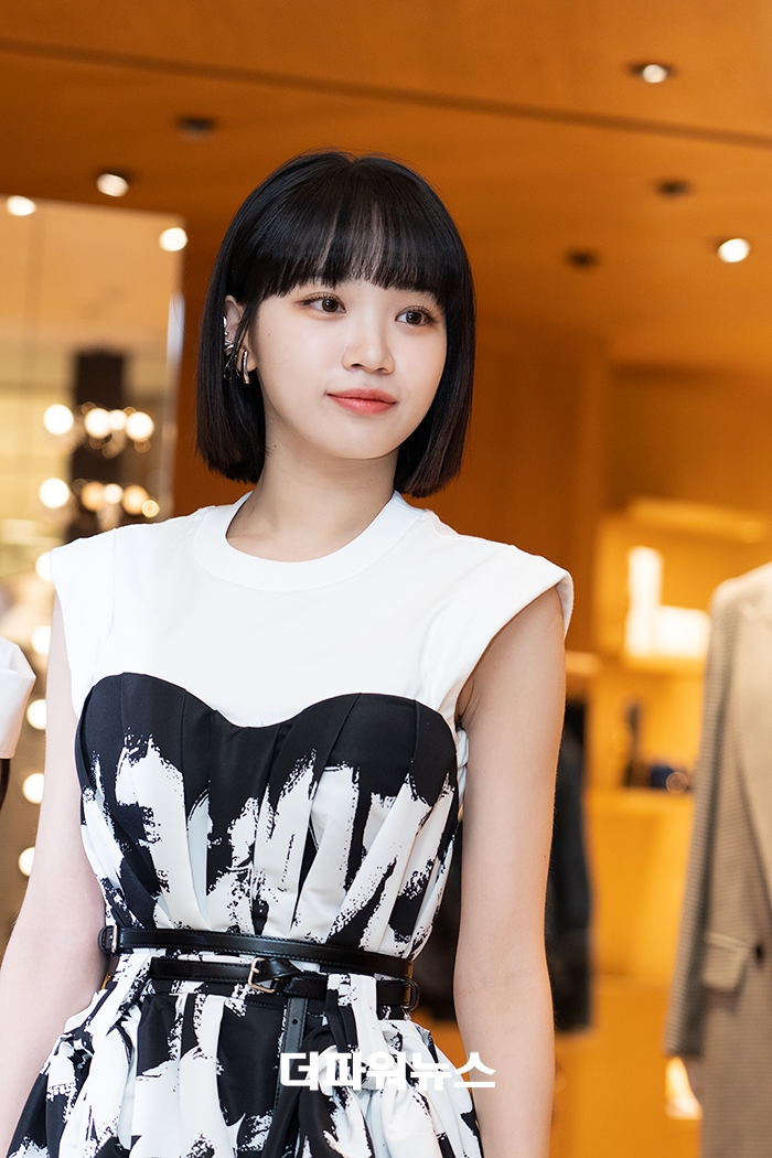르세라핌 김채원, 포토월 행사