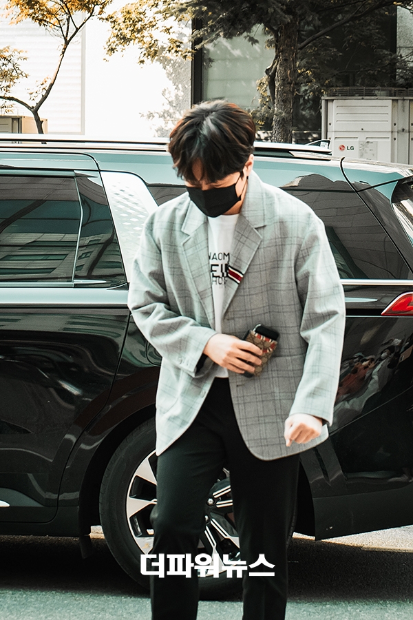 이찬원, KBS 불후의명곡 출근길