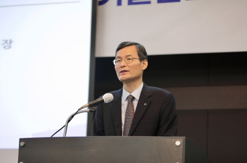 국토안전관리원 김일환 원장이 2022 스마트건설안전 포럼 축사 모습.(사진=국토안전관리원)