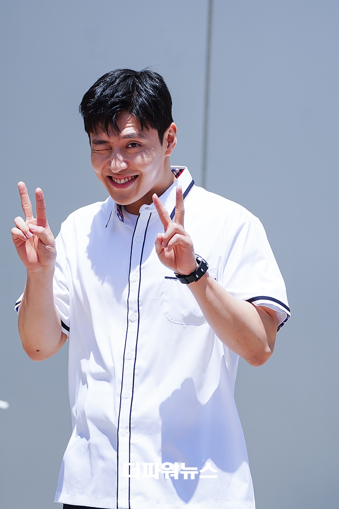 강하늘, 아는형님 출근길