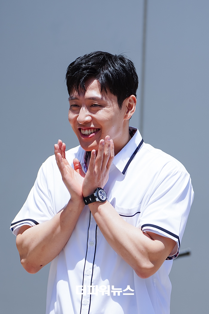 강하늘, 아는형님 출근길