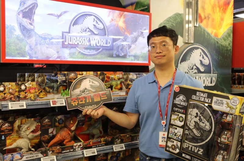 롯데마트 토이저러스, ‘쥬라기 월드’ 개봉 맞이 단독 상품 선보여