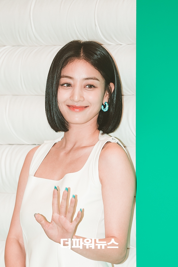 트와이스 지효, 팝업스토어 포토월 행사