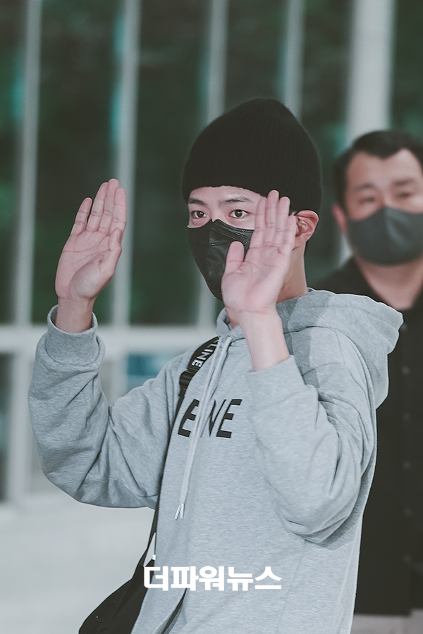 박보검, 김포국제공항 입국