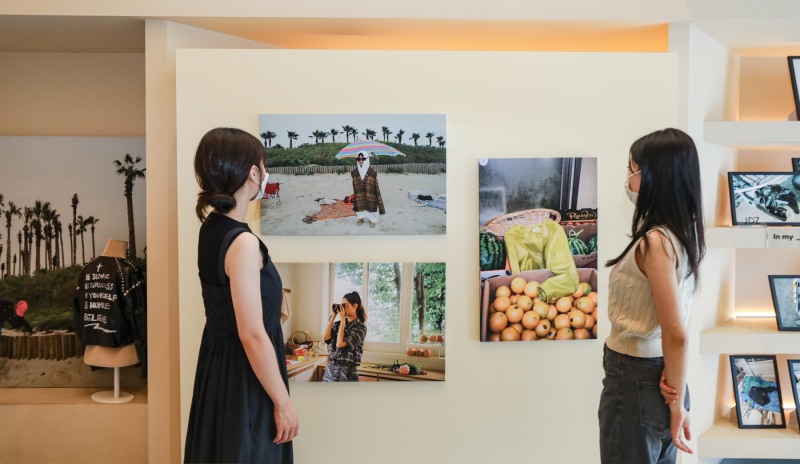 한섬, 국내 여성복 1위 브랜드 '타임' 주제로 한 사진전 연다