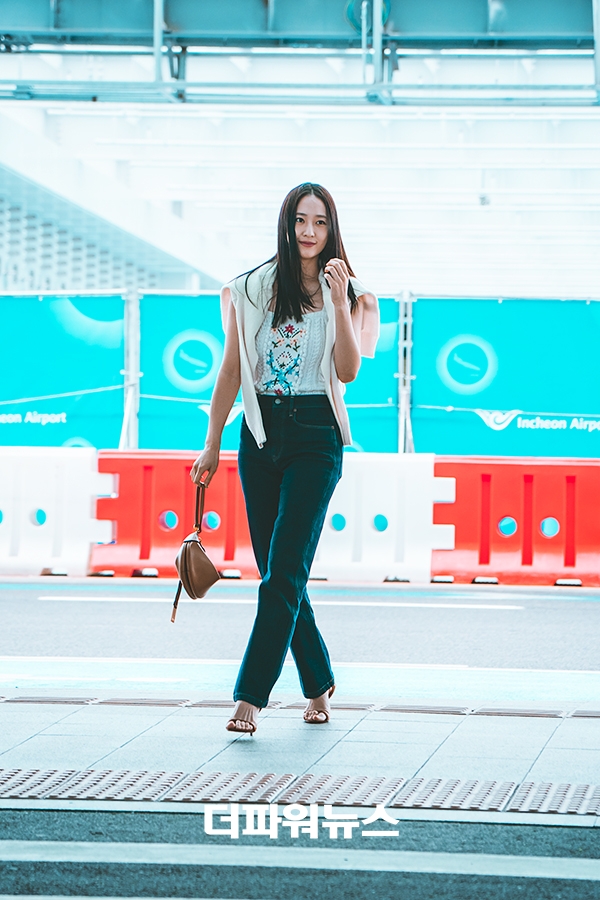 크리스탈, 인천국제공항 출국