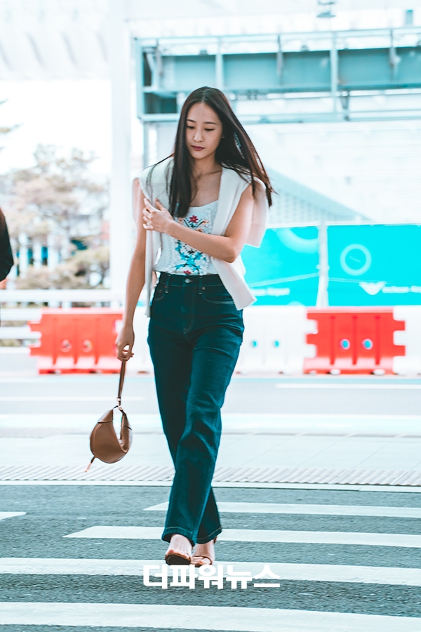 크리스탈, 인천국제공항 출국