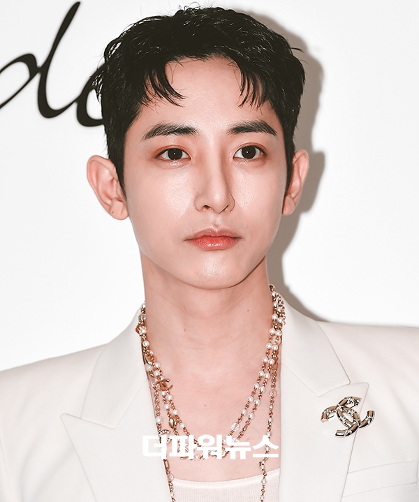 이수혁. 포토월 행사