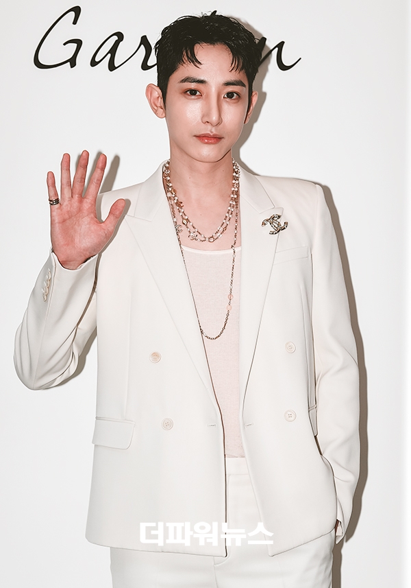 이수혁. 포토월 행사