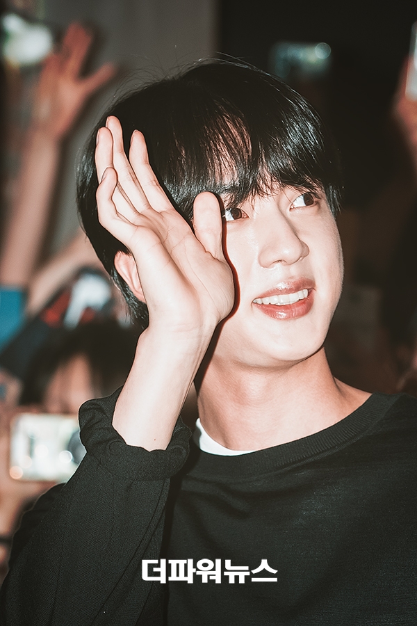 방탄소년단 진, 영화헌트 VIP시사회