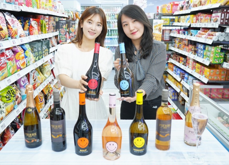 세븐일레븐 ‘퍼플독 제로와인·스마일리 와인’ 출시