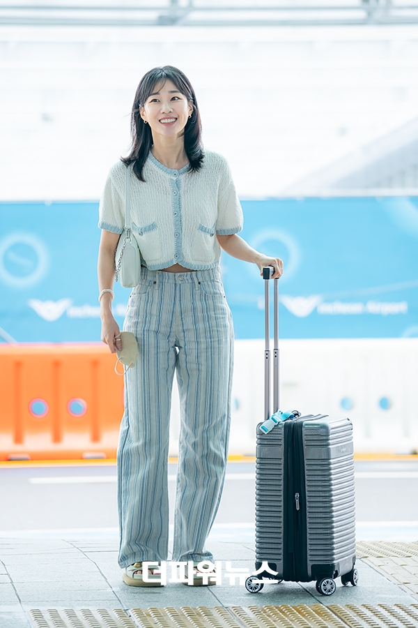 하윤경, 인천국제공항 출국
