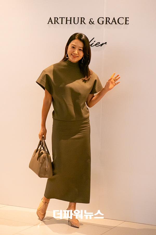 김희애, 런칭 행사
