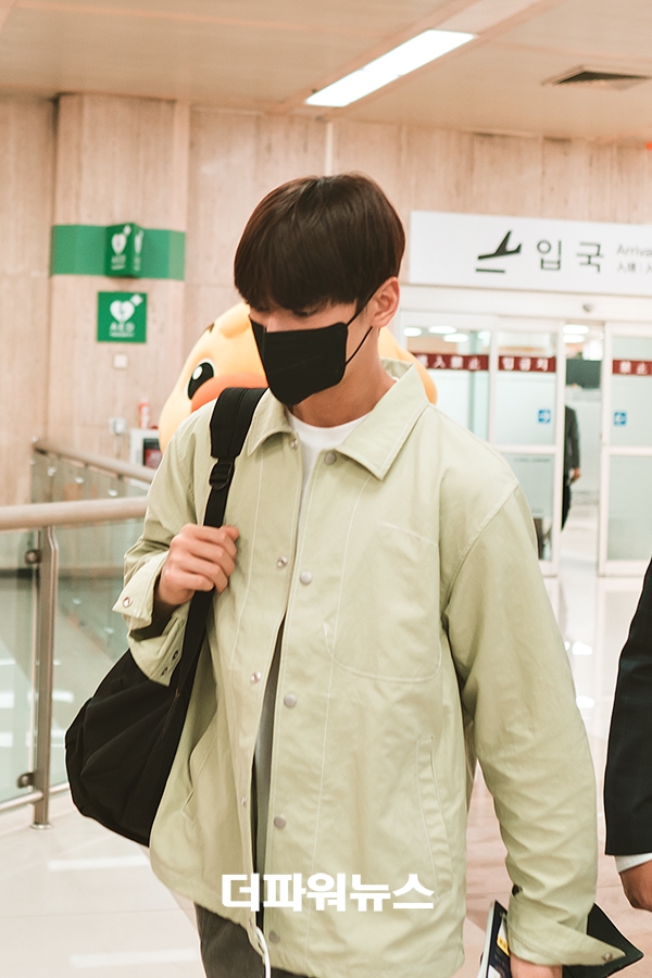 차은우, 김포국제공항 입국