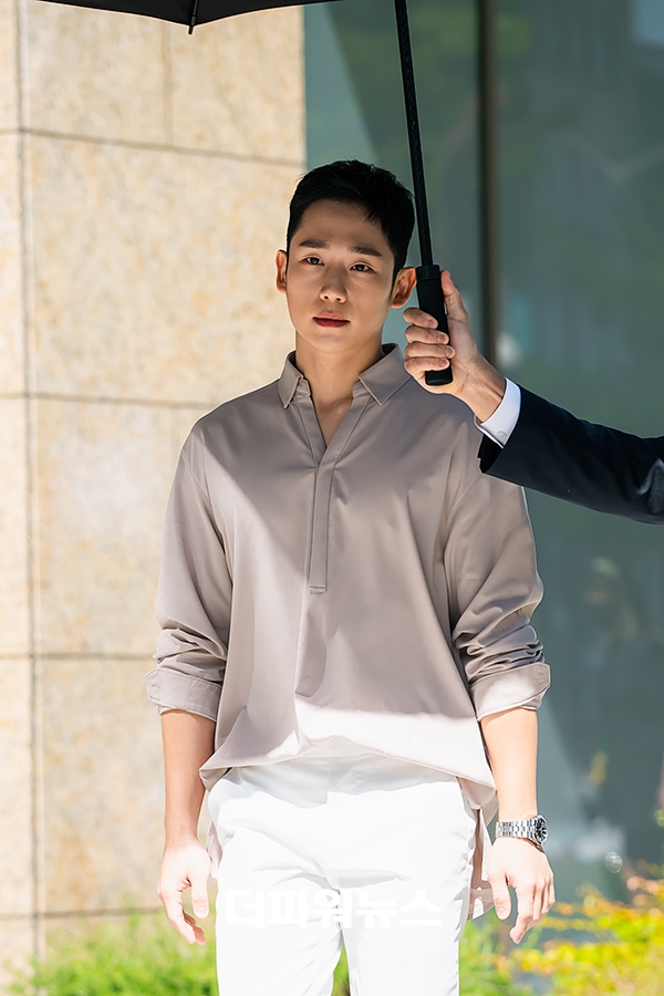 정해인, 친환경 여행 서약식 행사