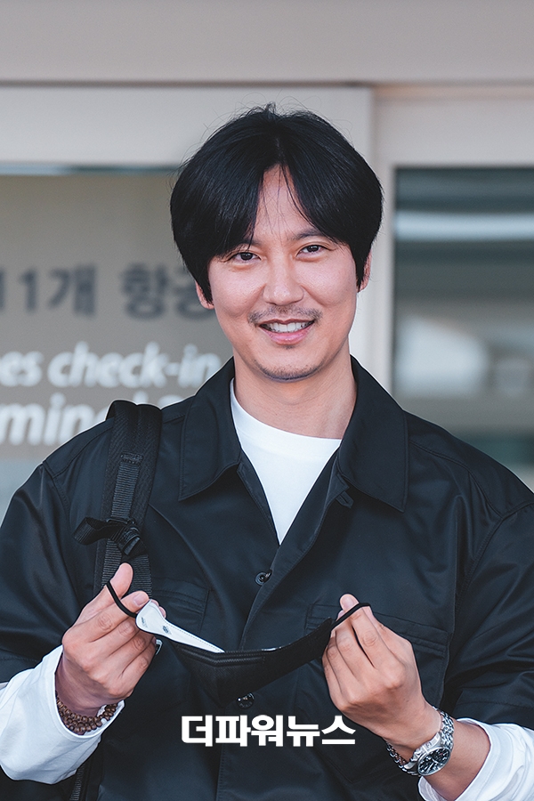 김남길, 인천국제공항 출국