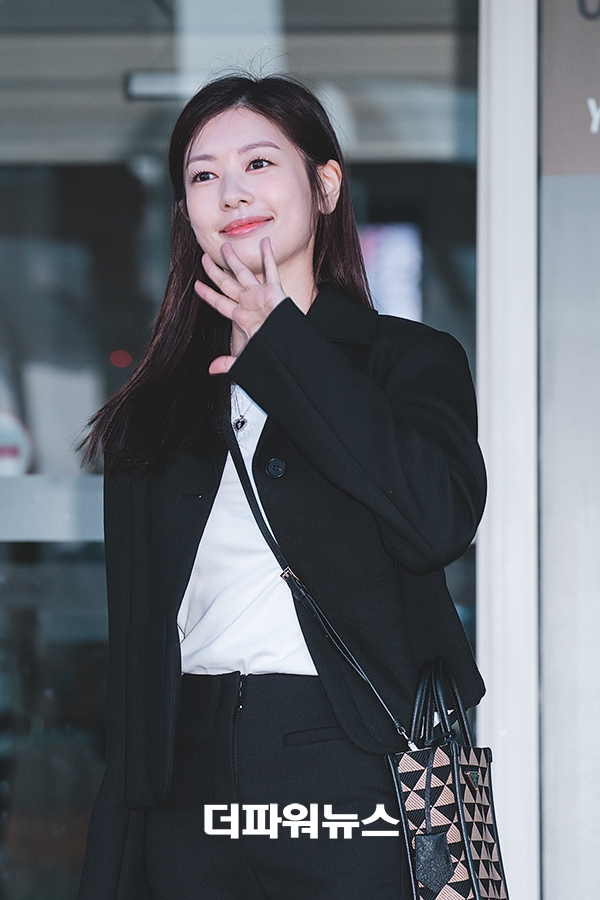 정소민, 인천국제공항 출국