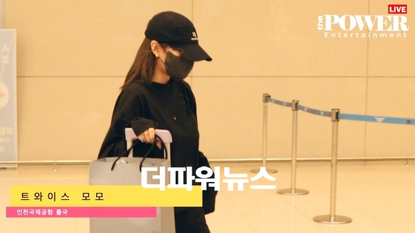 트와이스 모모, 인천국제공항 입국