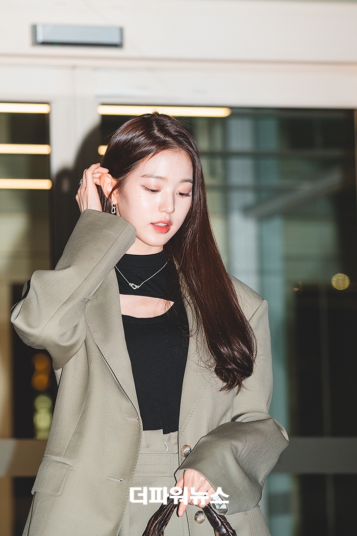 장원영, 인천국제공항 출국