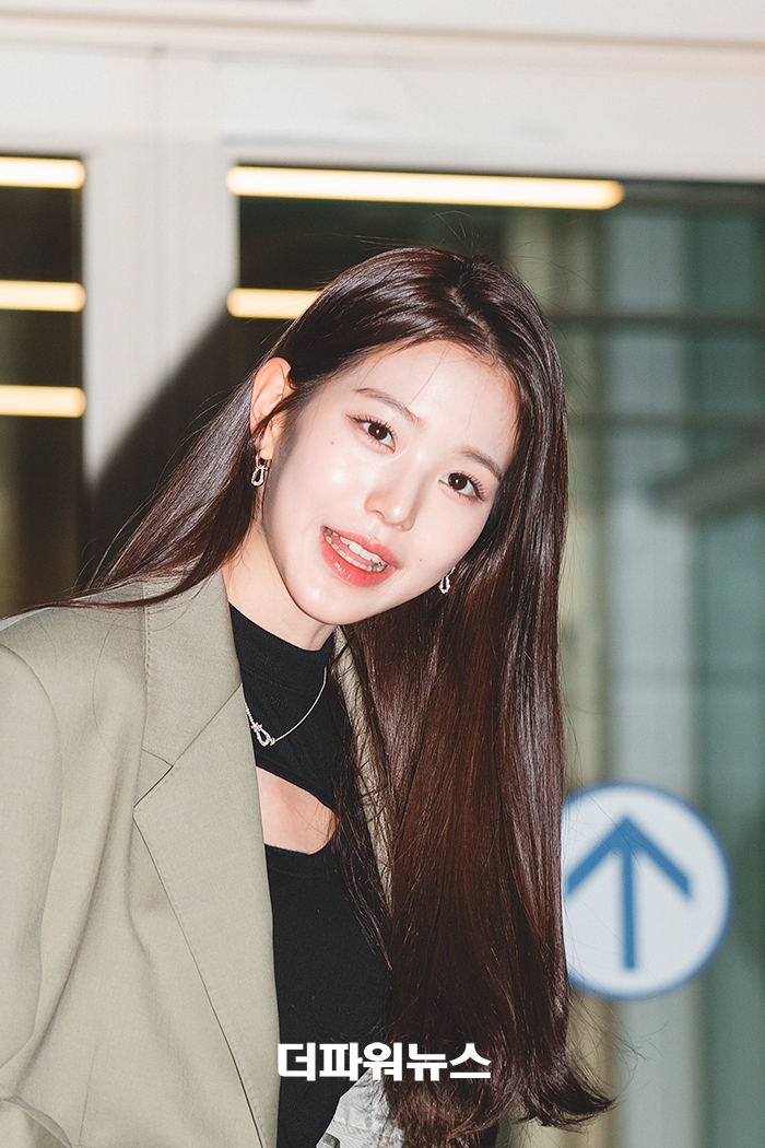 장원영, 인천국제공항 출국