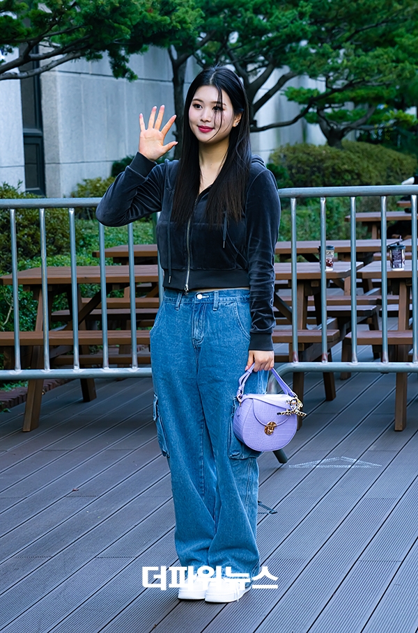 퍼플키스 수안, KBS 뮤직뱅크 출근길