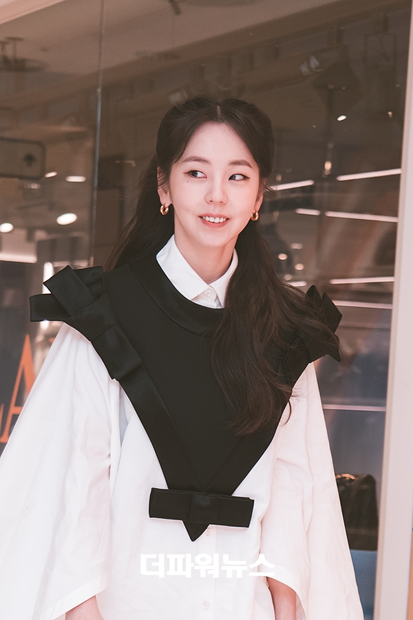 안소희, 런칭 행사