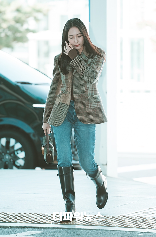 정수정, 인천국제공항 출국