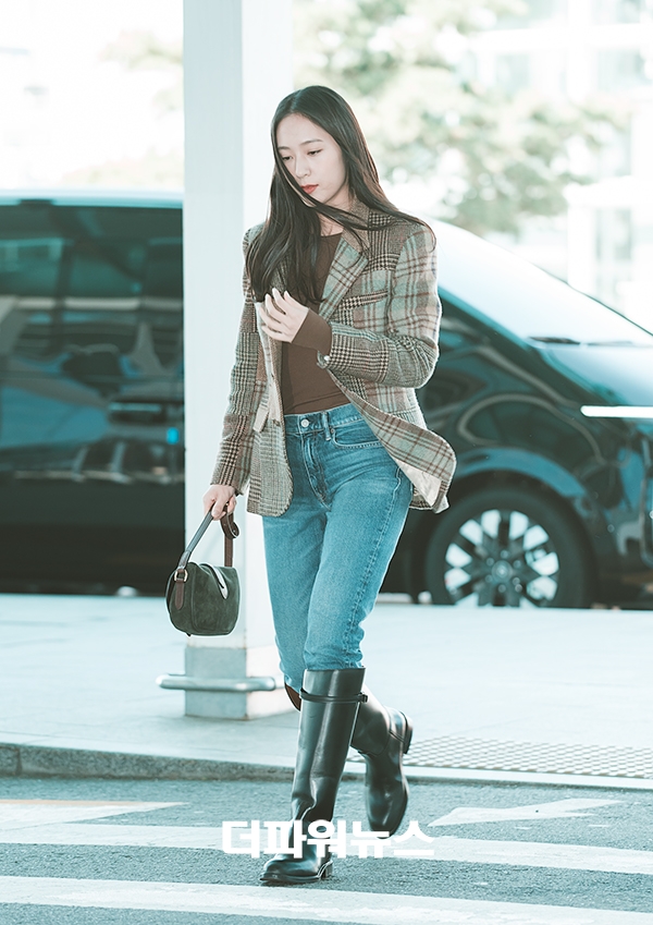 정수정, 인천국제공항 출국