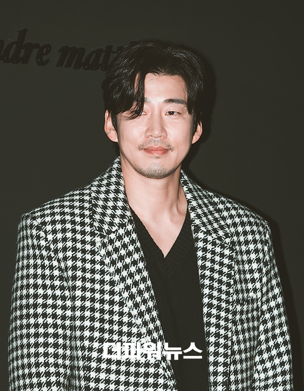 윤계상, 패션쇼 포토월