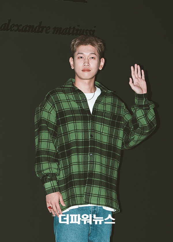 크러쉬, 패션쇼 포토월