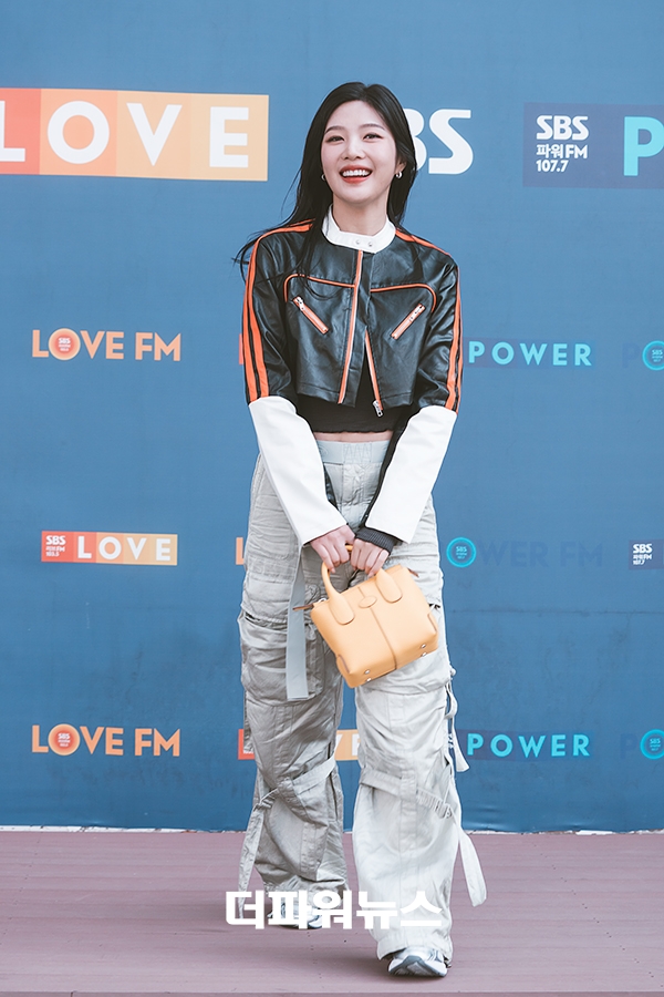 레드벨벳 조이, SBS TV 동물농장 녹화 출근길