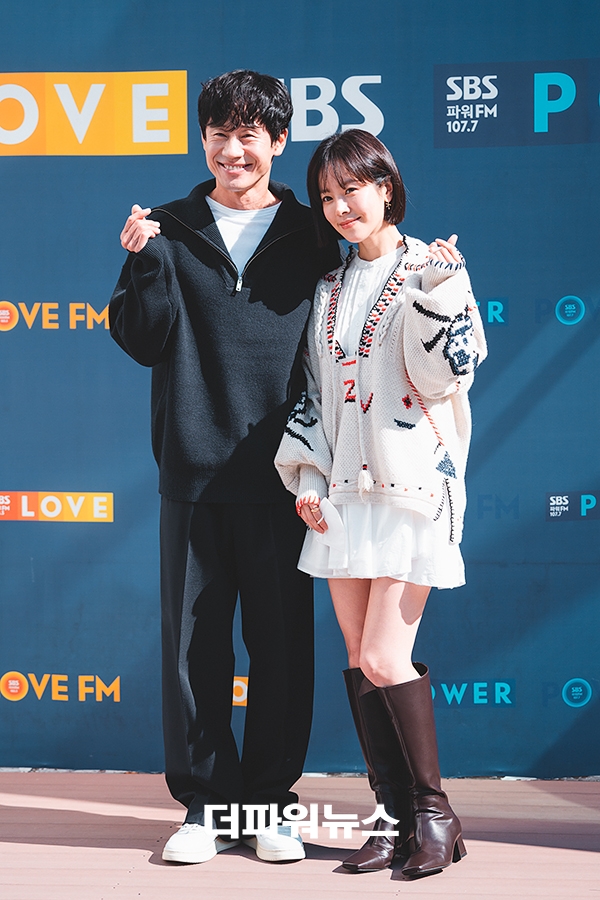 신하균-한지민, SBS 라디오 출근길