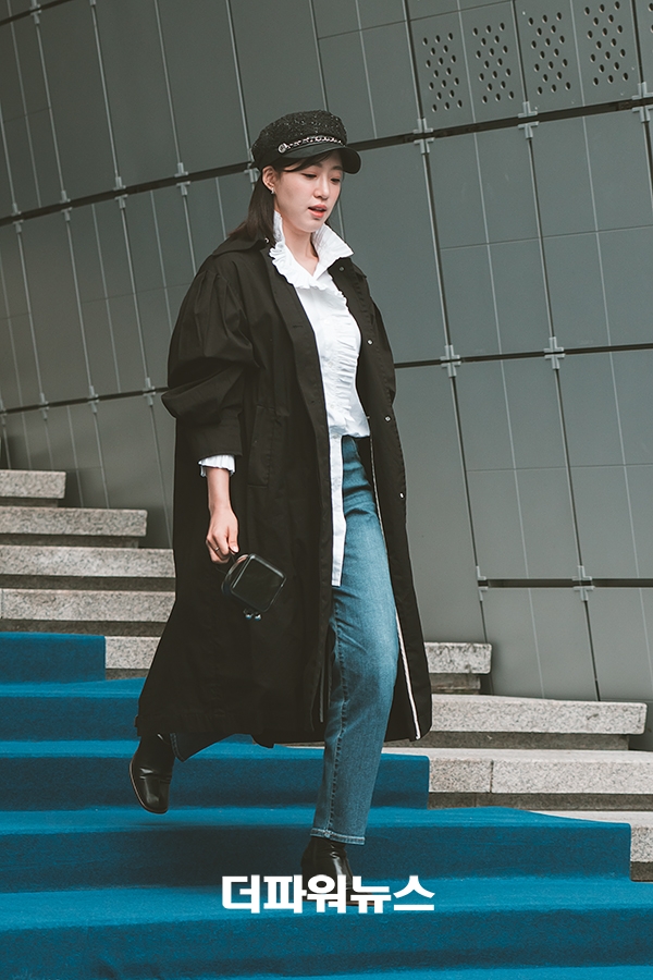 함은정, 23SS 서울패션위크 티백 패션쇼