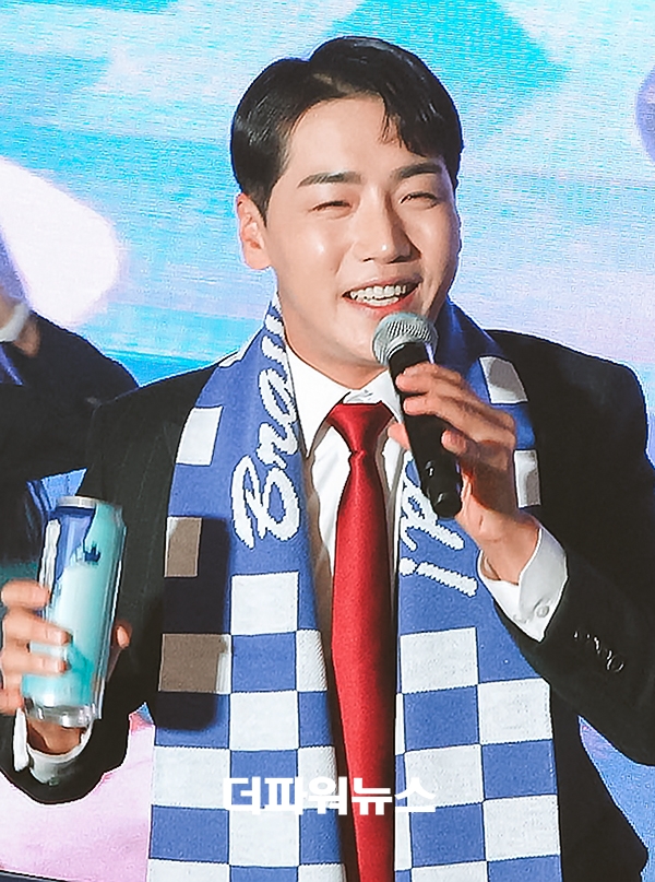 박군, 축하 무대