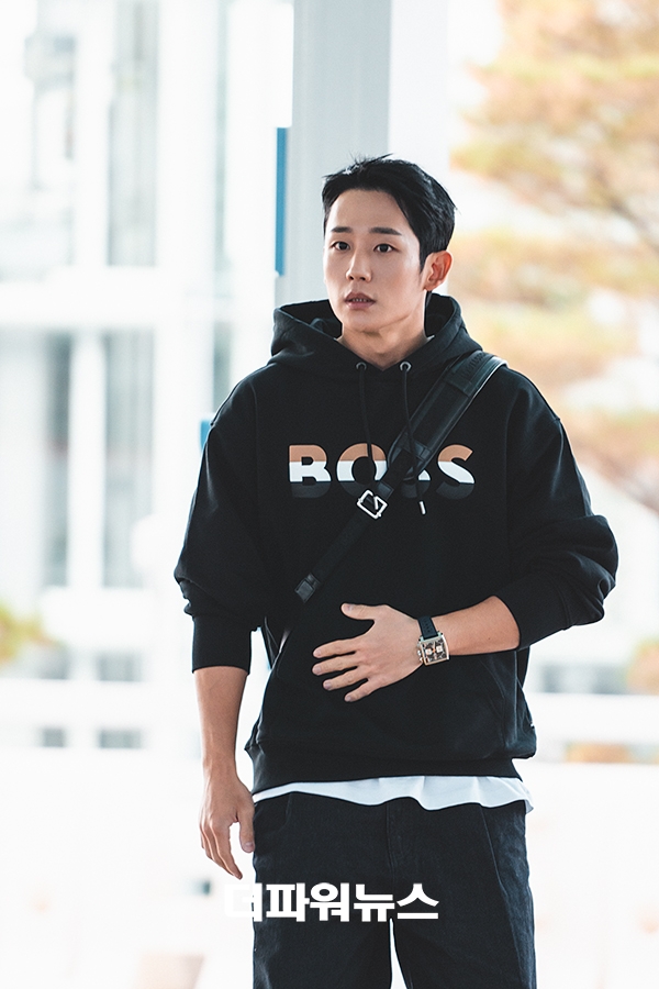 정해인, 인천국제공항 출국
