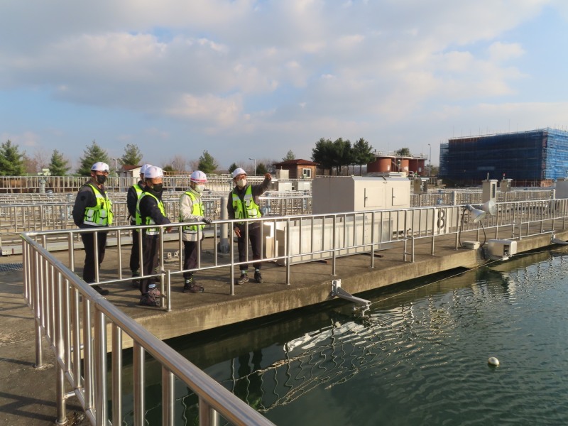 국토안전관리원 이용강 부원장,구미권 광역상수도 정밀안전진단 현장 방문 전경. (사진=국토안전관리원)