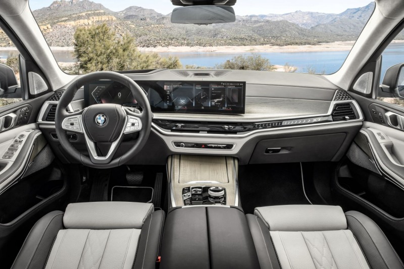 [신차이슈] BMW, 플래그십 SAV ‘뉴 X7’ 국내 출시…1억4580만원부터