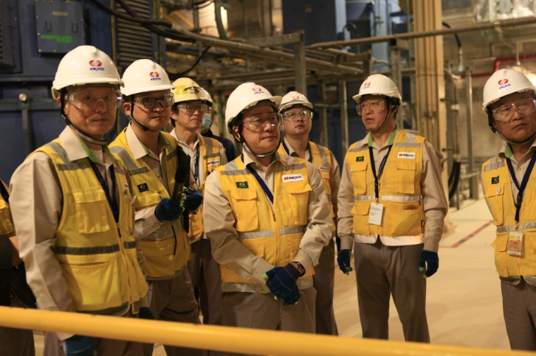 한전 정승일 사장, UAE 원전 현장점검..."해외원전 수주 완수 다짐"