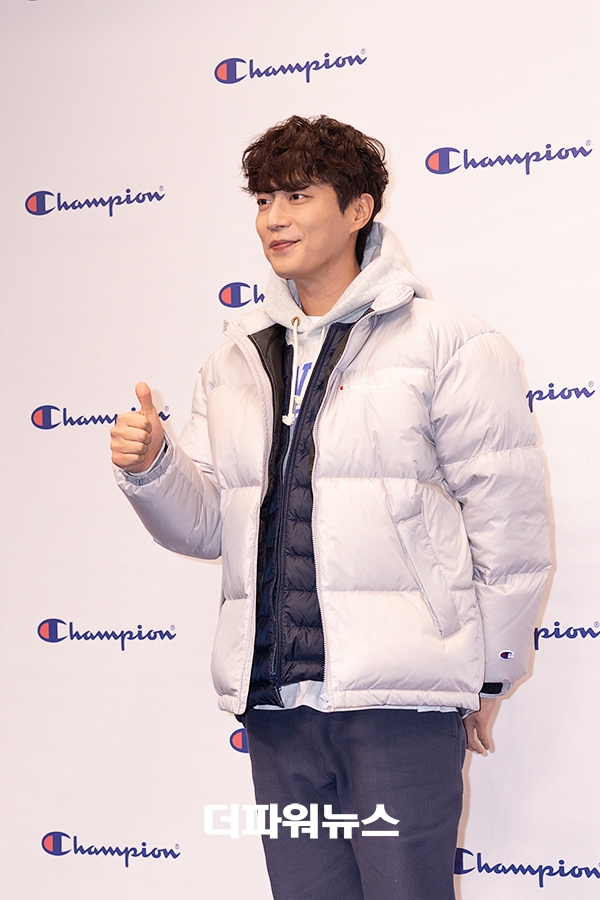 윤두준, 팬사인회