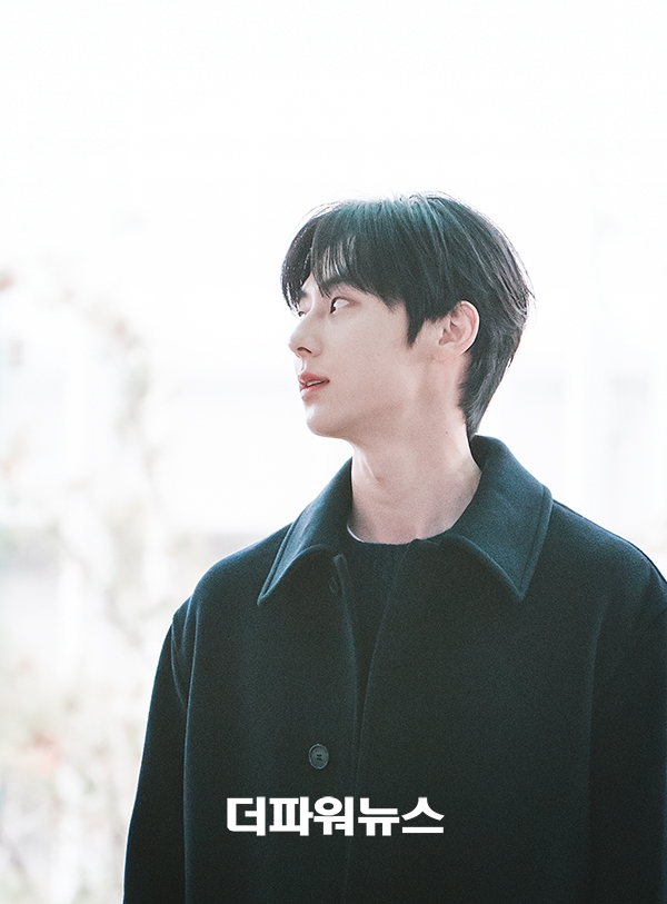 황민현, 인천국제공항 출국