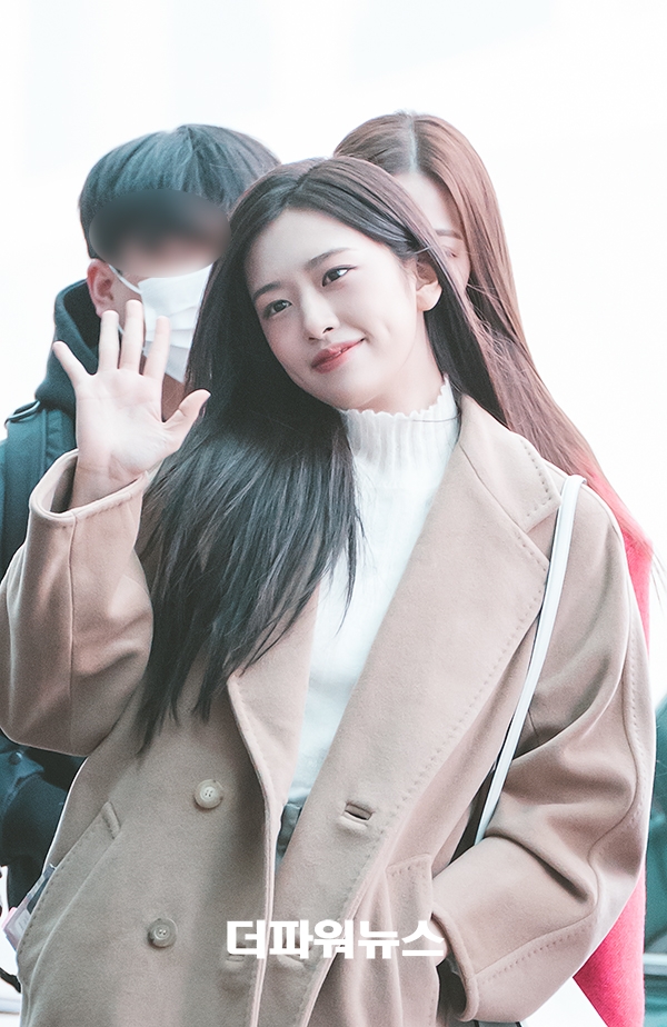 아이브 안유진, 인천국제공항 출국