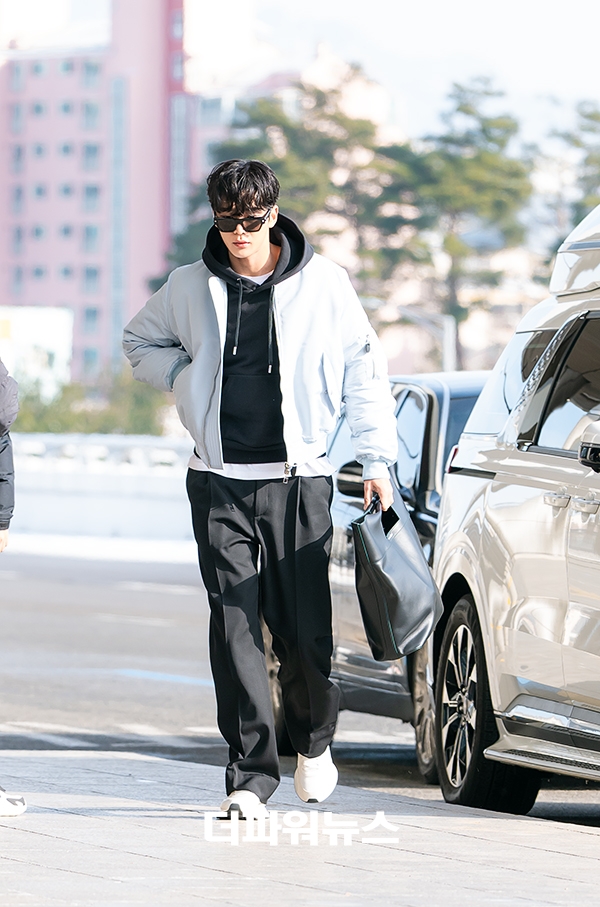SF9 로운, 김포국제공항 출국