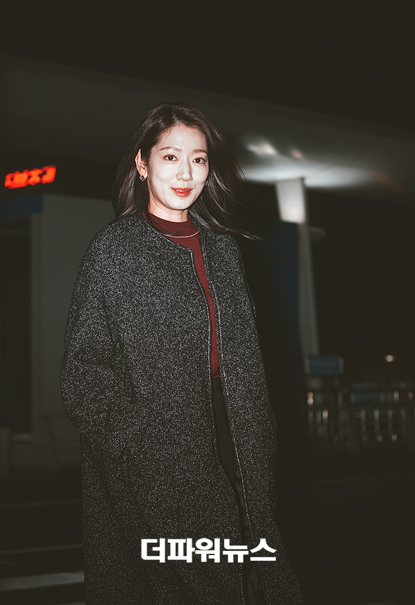 박신혜, 인천국제공항 출국