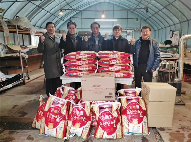 (사진왼쪽부터 정상구 지부장, 박상순 부회장, 임태순 부회장, 김명달 회장). (사진제공=한국법무보호복지공단 경기북부지부)