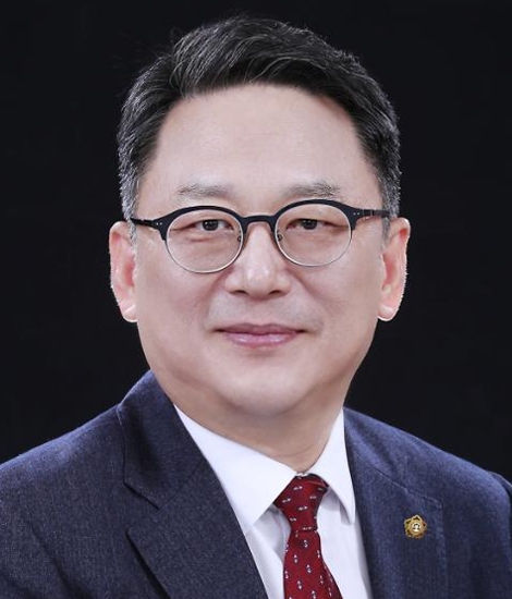 제52대 변협 회장에 김영훈 변호사 당선