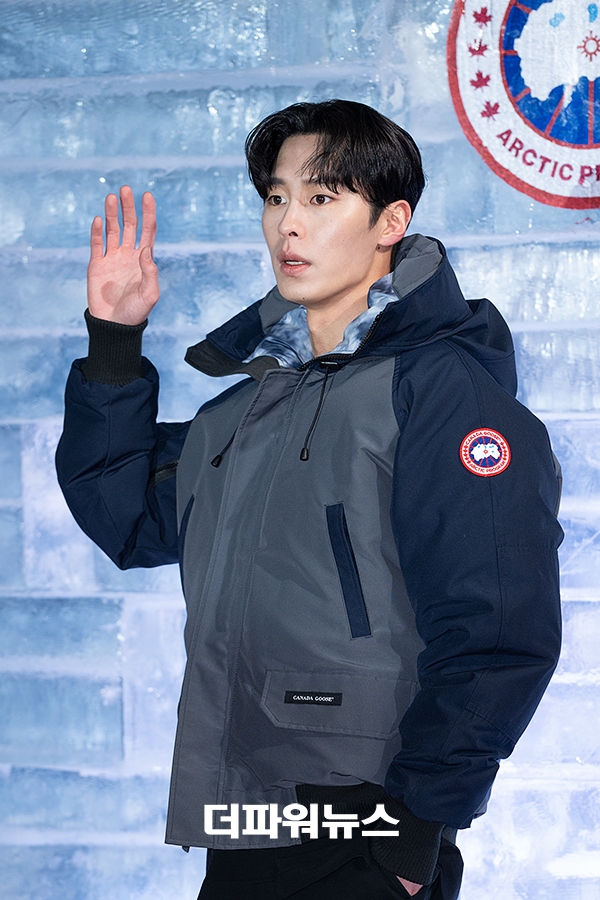 이재욱, 포토월 행사