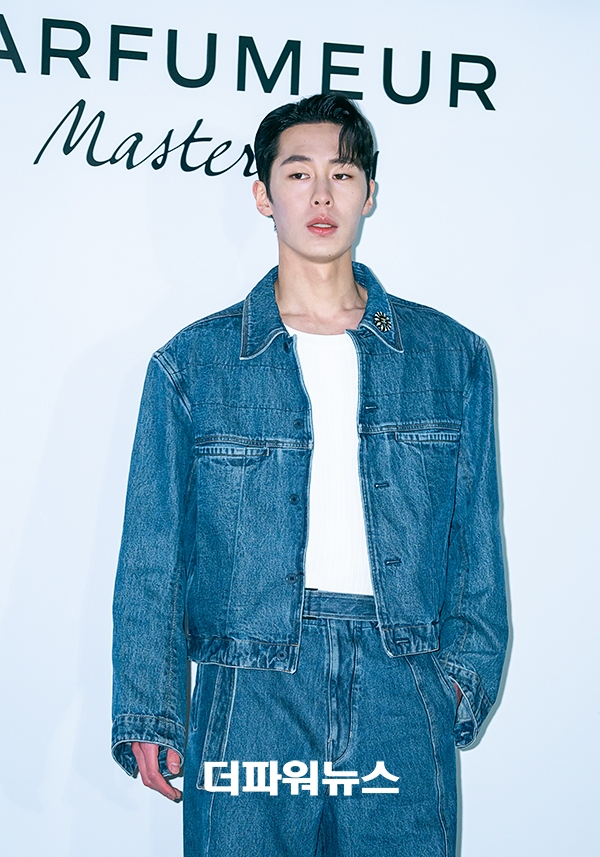 이재욱, 포토월 행사