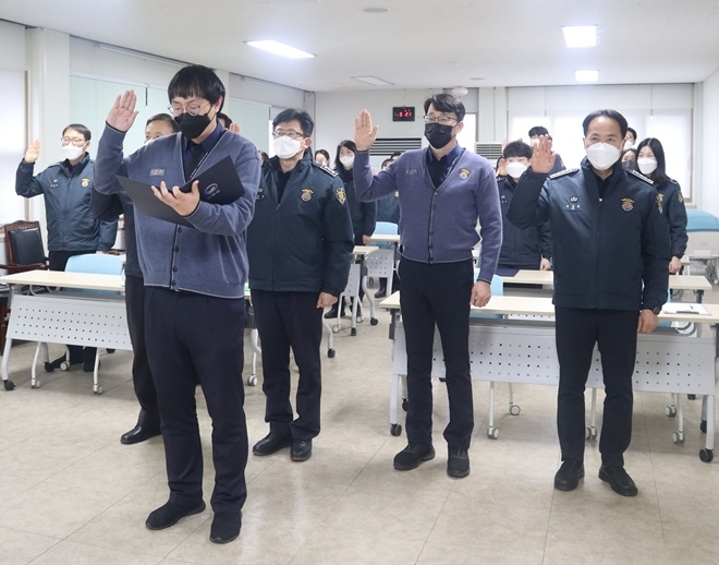 음주근절 결의대회 선서 모습.(사진제공=천안개방교도소)