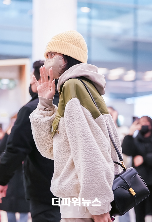 리사 , 인천국제공항 입국