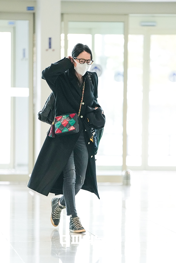 전도연, 인천국제공항 출국